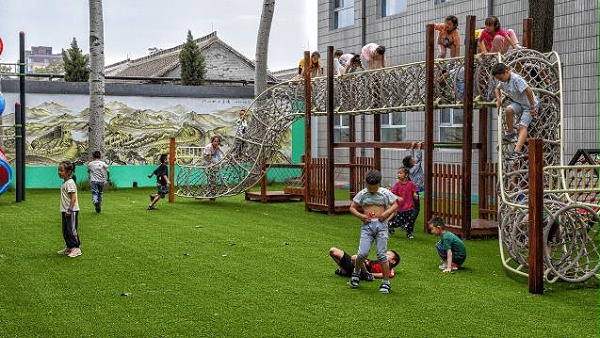幼儿园人造草坪活动场